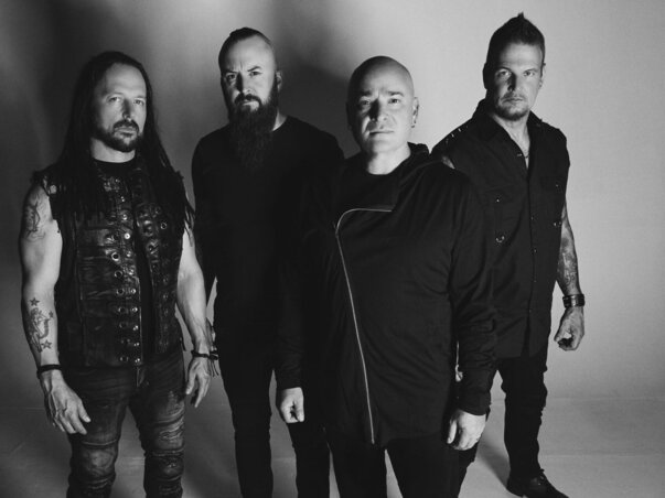 A kép forrása: https://disturbed1.com A kép forrása: https://disturbed1.com