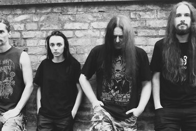 A Khargash zenekar Bravóba készült poszterképe