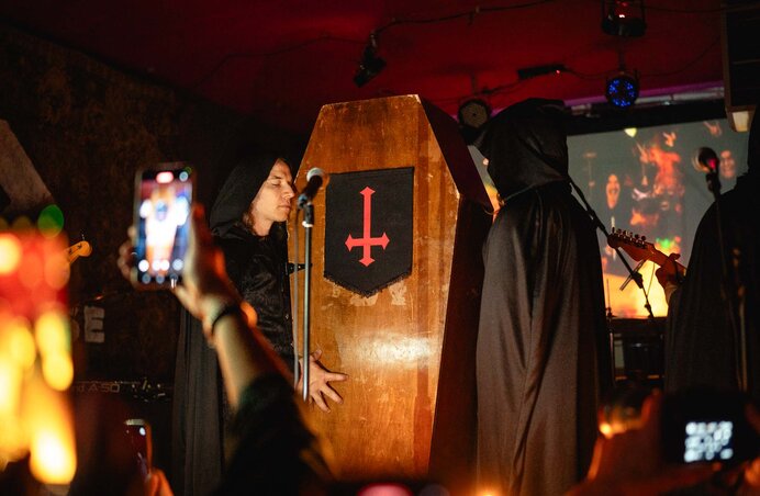 A teatralitás fokozódott (Fotó: Ana
Paštrović / SMP).