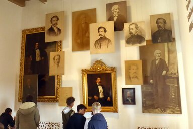 Látogatás Arany János szülővárosában (Szőcs Attila felvétele)