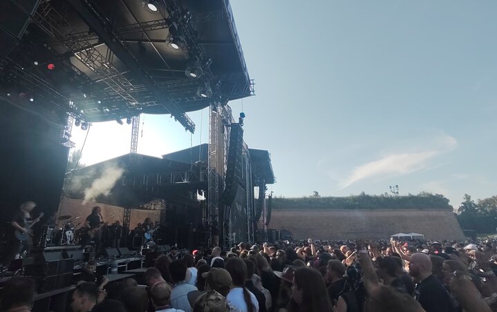 Red Fang, füst, lazulás, sör, enyhe nihil és irónia Red Fang, füst, lazulás, sör, enyhe nihil és irónia