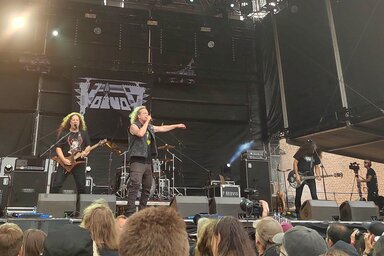 Jó hangulatú koncert alakult ki a délutáni napsütésben is