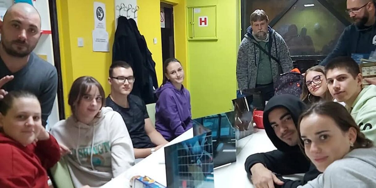 Egy laza társasjátékest a közösségi térben