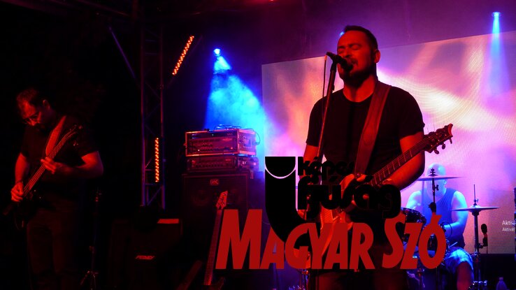 Az Angertea korunk meg nem értett rockerei – persze a Zajon értik őket. Az Angertea korunk meg nem értett rockerei – persze a Zajon értik őket.