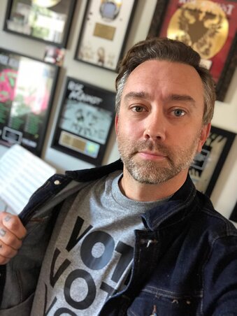 Tim McIlrath, a zenekar énekese Tim McIlrath, a zenekar énekese