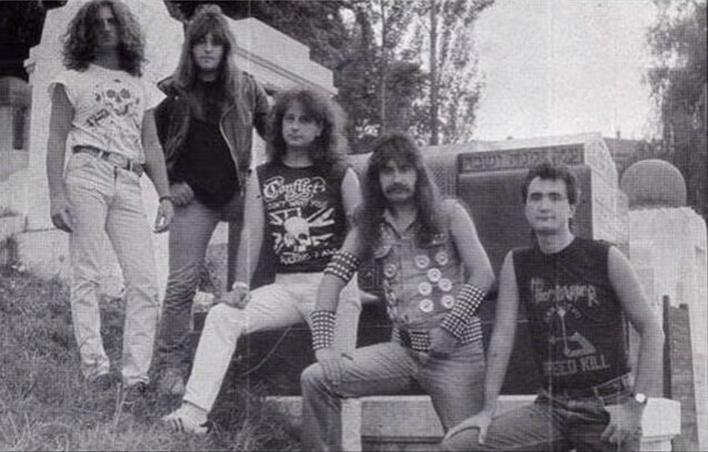 A második lemez felállása 1991-ből: Jasmin Lamadžema, Senad Marava, Maho Šiljdedić (R.I.P.), Nenad „Nešo” Kovačević, Senad „Samčo” Ljubunčić A második lemez felállása 1991-ből: Jasmin Lamadžema, Senad Marava, Maho Šiljdedić (R.I.P.), Nenad „Nešo” Kovačević, Senad „Samčo” Ljubunčić