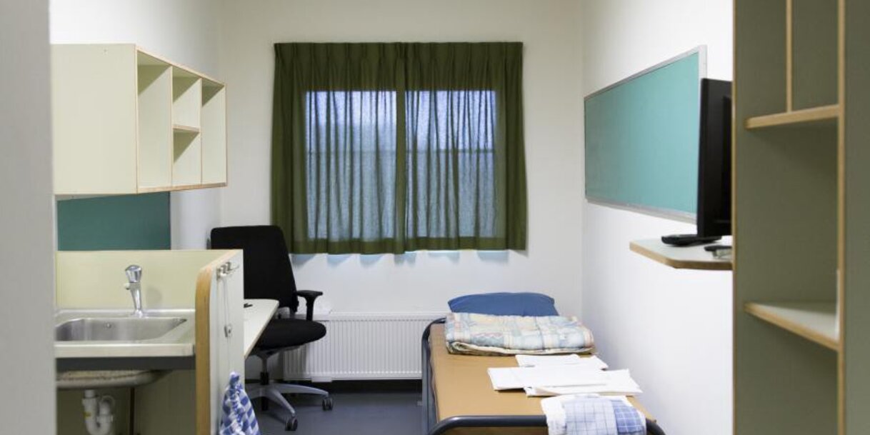 Apartman a hágai börtönben