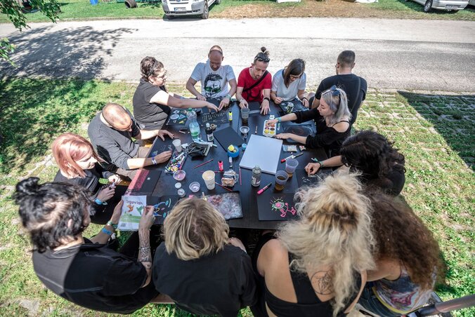 A háttérzaj kreativitásnak meglepő eredményei voltak A háttérzaj kreativitásnak meglepő eredményei voltak