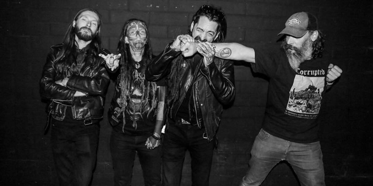 A Dopethrone zenéje kannibalizmusra és egyéb kétes tevékenységekre ösztönöz