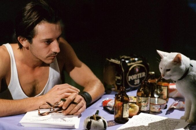 BETTY BLUE, Jean Hugues Anglade, 1986, TM & Copyright (c) 20th Century Fox Film Corp. All rights reserved. BETTY BLUE, Jean Hugues Anglade, 1986, TM & Copyright (c) 20th Century Fox Film Corp. All rights reserved.
