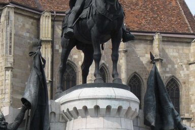 Mátyás király szobra Kolozsváron