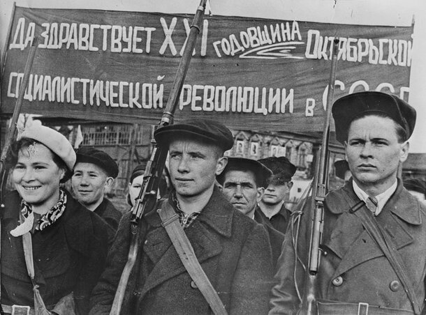 A szocialista forradalom 21. évfordulóján A szocialista forradalom 21. évfordulóján