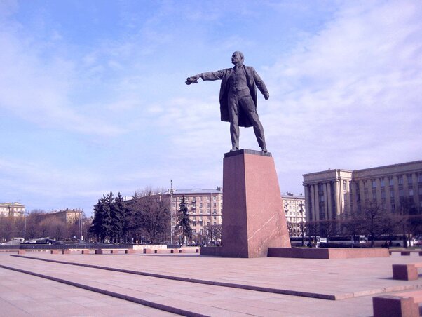 Lenin szobra Szentpétervárott Lenin szobra Szentpétervárott