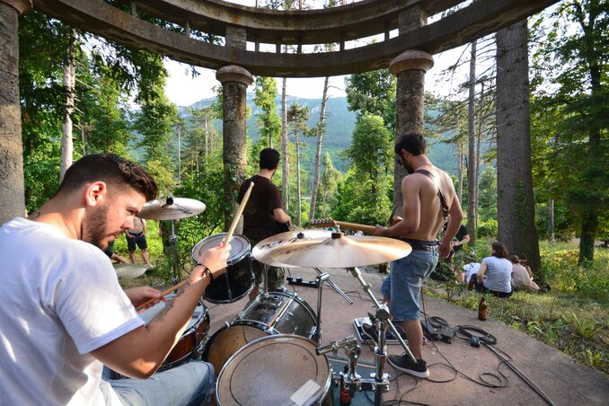 Az idén két délutáni koncert is volt a kupola alatt, még ha az elsőt nem is láttam – Naxatras Az idén két délutáni koncert is volt a kupola alatt, még ha az elsőt nem is láttam – Naxatras