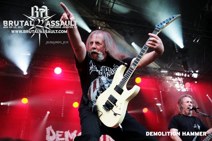 Demolition Hammer - Vidám paraszt öreg death metal Demolition Hammer - Vidám paraszt öreg death metal