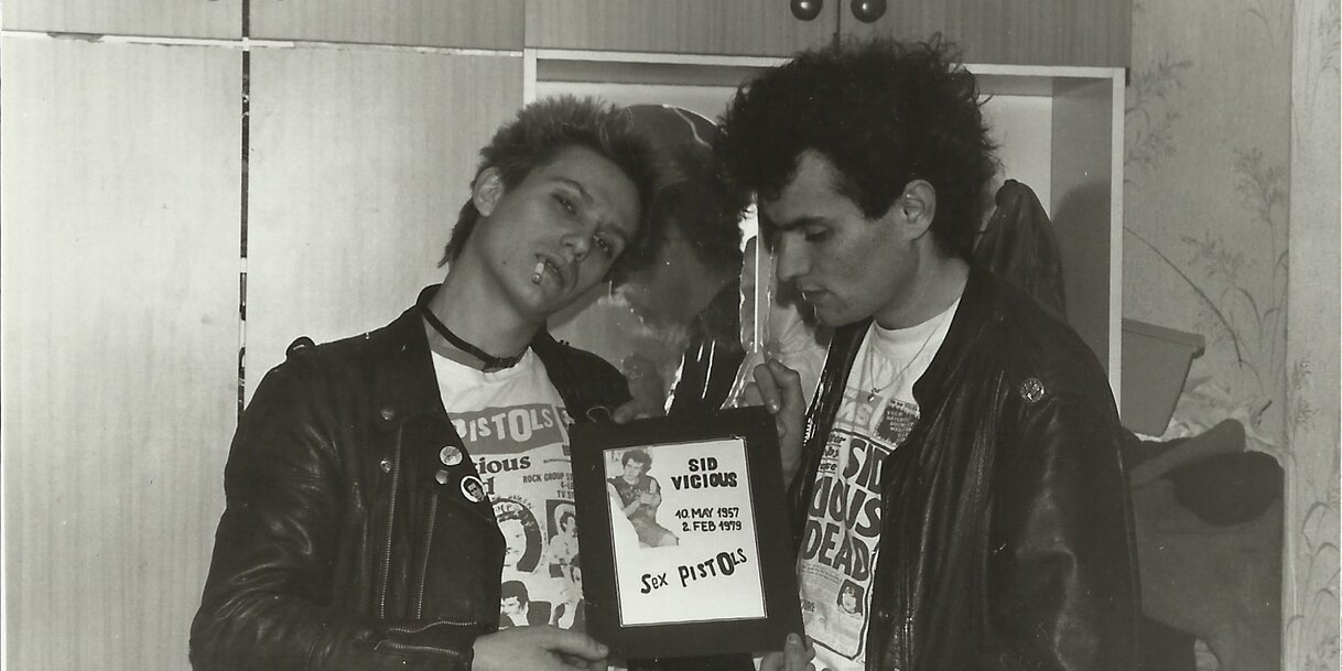 Igazi punk’s sohase dead (balról Sudar)