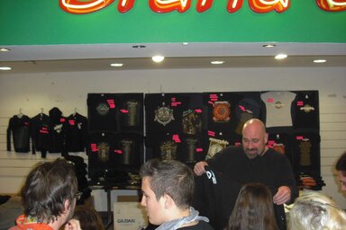 Amorphis relikviák deréktől és 1500 forinttól felfelé