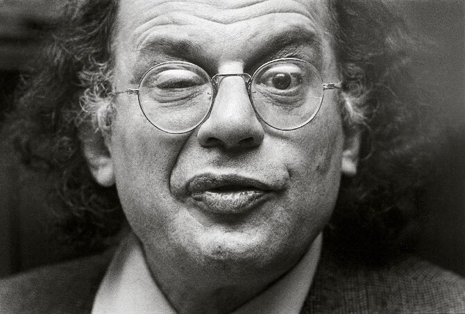 Allen Ginsberg: Csak ne vegyünk, kérem szépen, semmit se túl komolyan! Allen Ginsberg: Csak ne vegyünk, kérem szépen, semmit se túl komolyan!