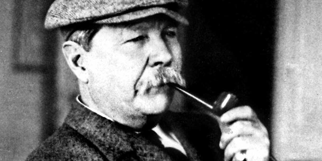 Sir Arthur Conan Doyle és az elmaradhatatlan pipája