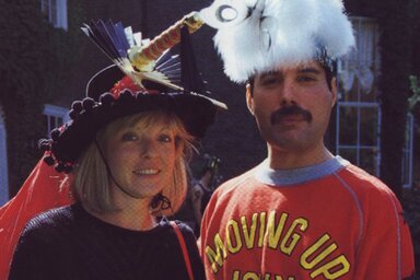 Love of my life – Mary Austin és Freddie Mercury így ünnepelte 1986. szeptember 5-én az énekes negyvenedik születésnapját