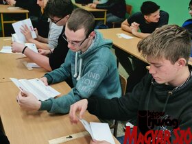 A Képes Ifjúság a topolyai Sinkovics József Műszaki Középiskolában