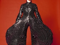 : David Bowie az 1973-as Tokyo Pop fesztiválon