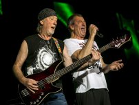 : A Deep Purple két őstagja: Roger Glover és Ian Gillan – ma már mindketten hatvankilenc évesek (Mohai Balázs felvétele)