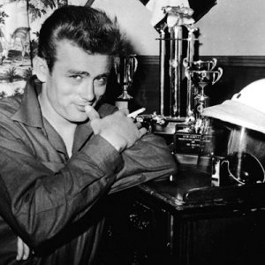 : James Dean és a mosolya