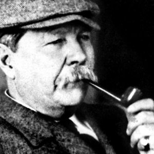 : Sir Arthur Conan Doyle és az elmaradhatatlan pipája